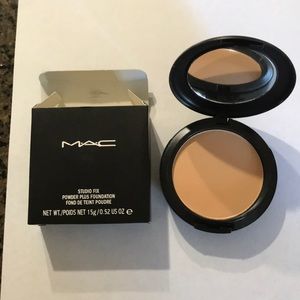 MAC studio fix powder plus foundation
